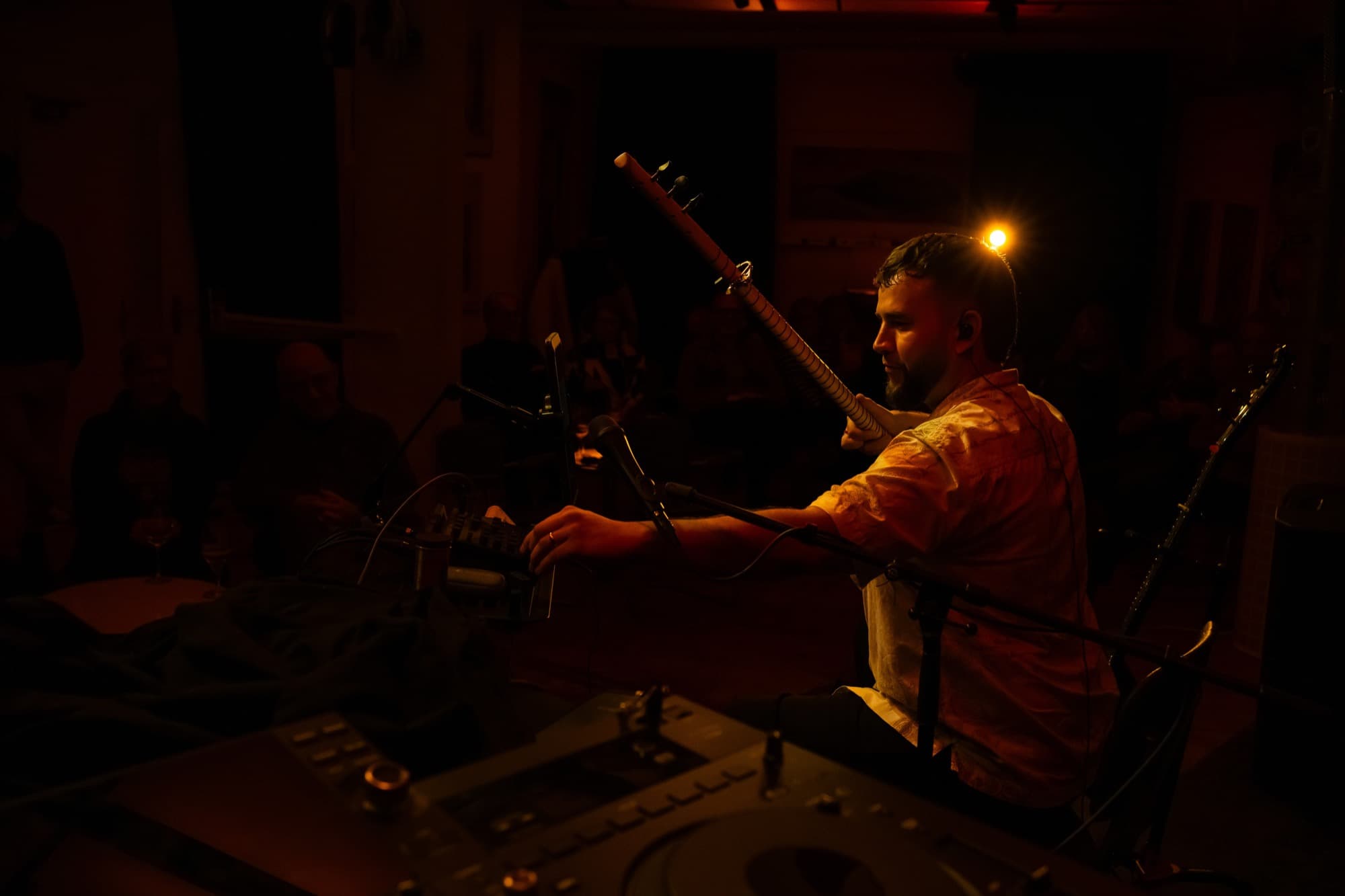 Sergjio with Saz live